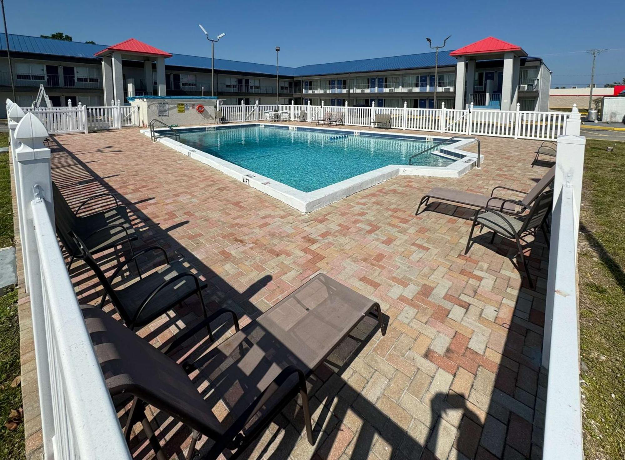 Motel 6 Englewood, Fl Extérieur photo
